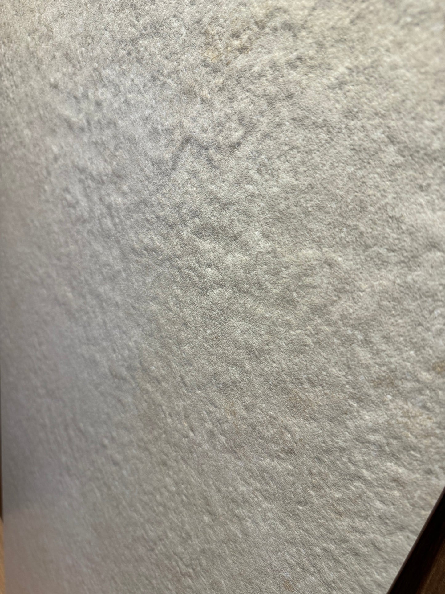 莫奈乾粒箂姆石