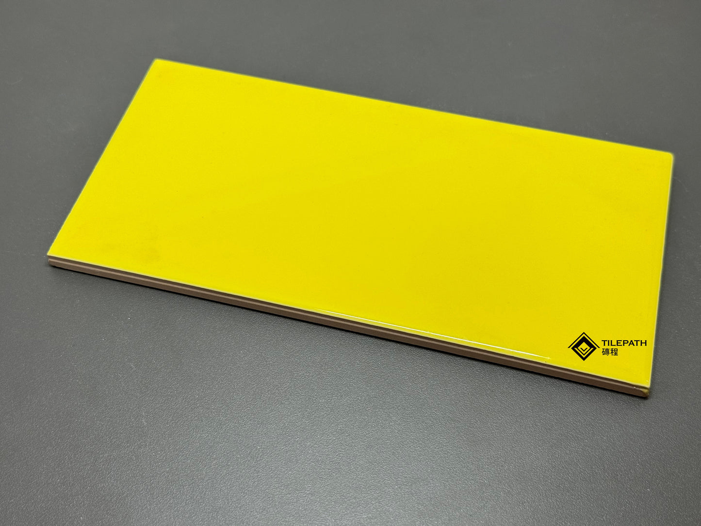 常規直邊系列黃色 (亮光面) 樣板