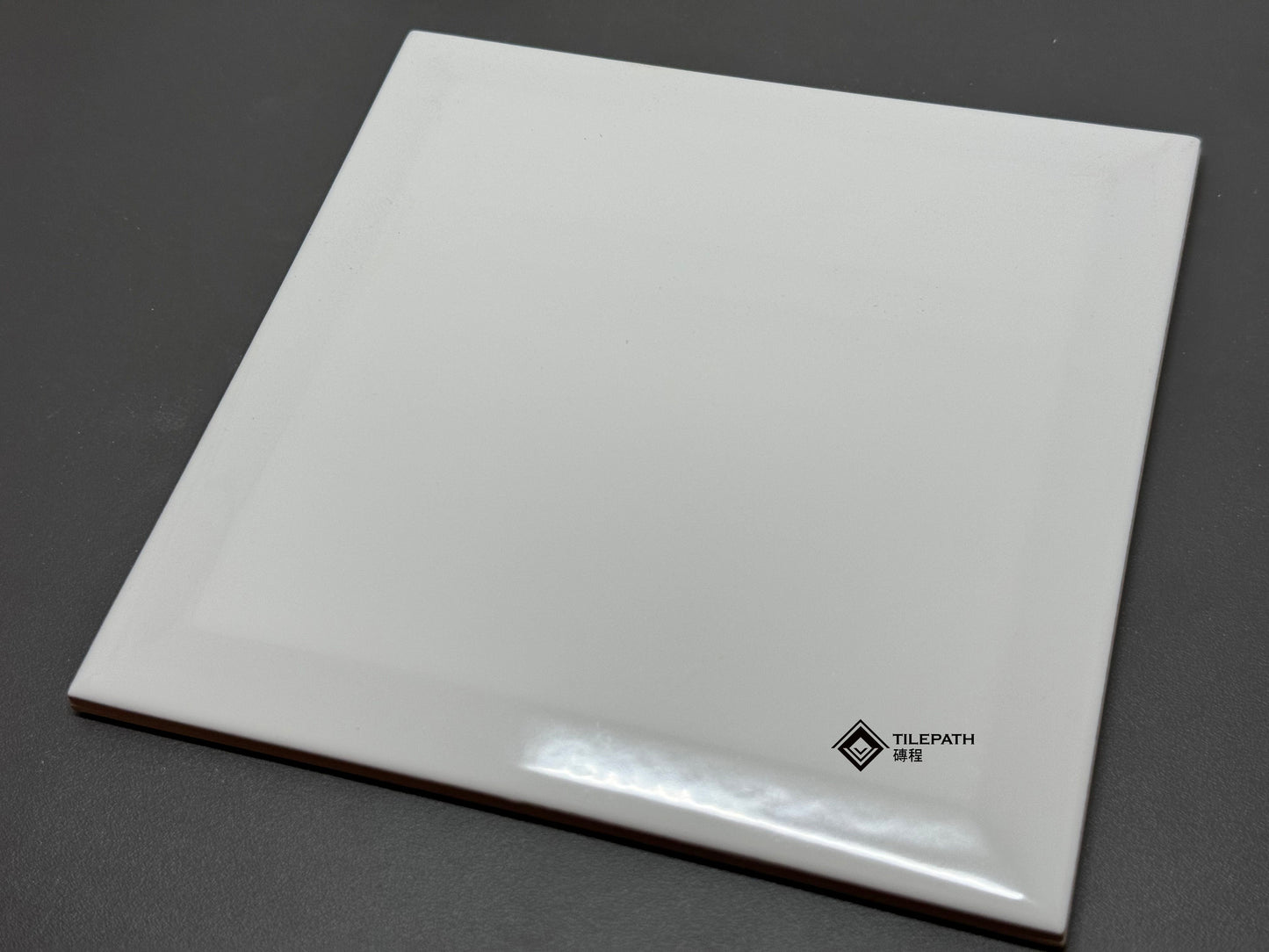 常規直邊系列白色B (亮光面) 樣板