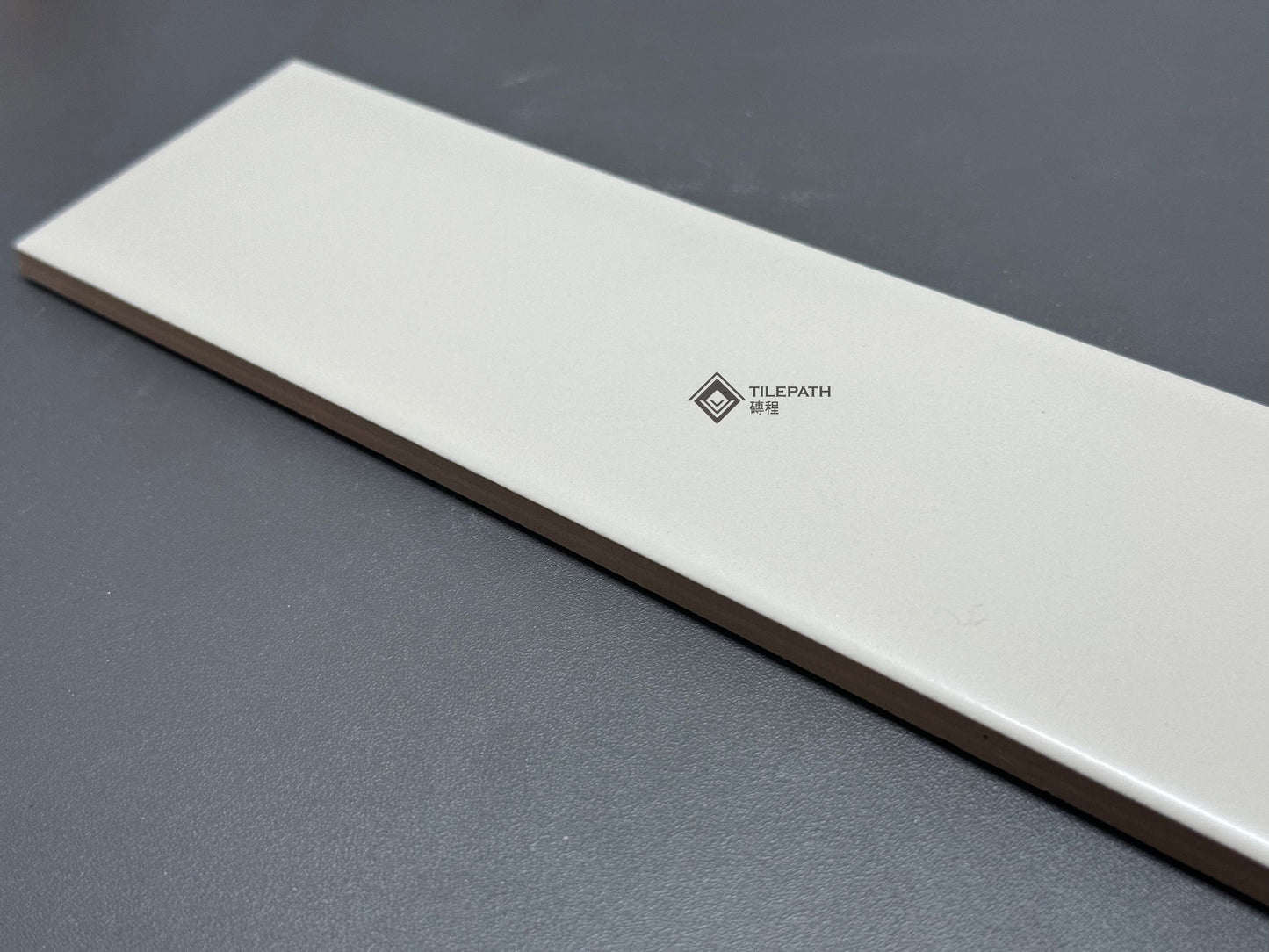 常規直邊系列淡灰綠色磚 (啞光面) 樣板