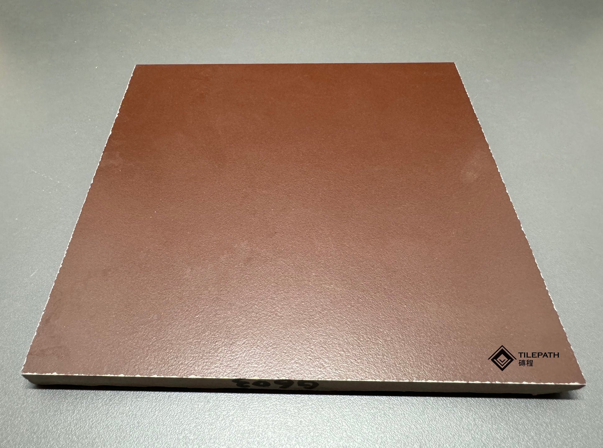 深棕色純色磚 樣板